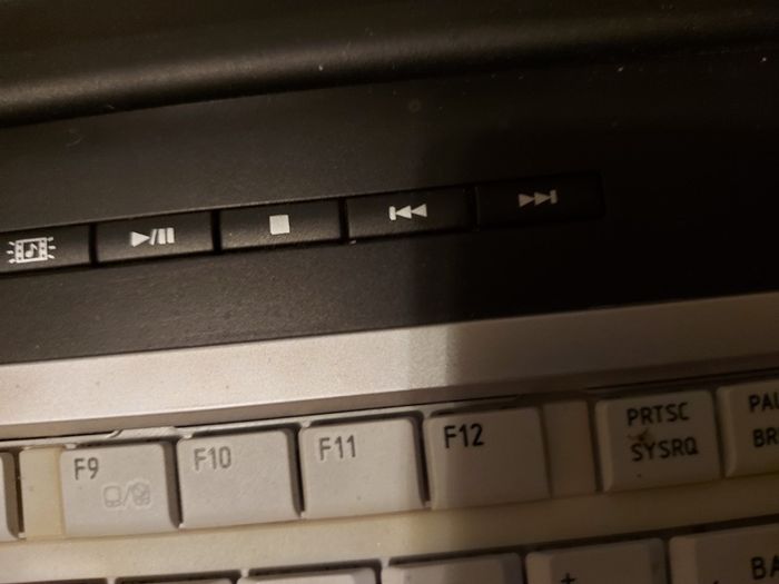 Toshiba Equium P200D-139 Model PSPBNE-004003KS, Windows 7, 2 GB ram, 100GB HDD, Chrome, and VLC for best movie experience