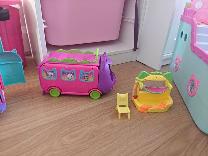 Gabby's doll house