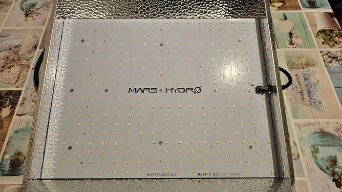 Mars Hydro TS-1000 Grow Light with Tech Garden 3x3 Grow Tent