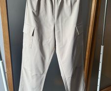 PrettyLittleThing Beige Trousers with Pockets Size 8