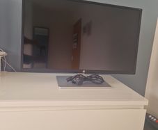 Computer screen