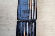 Pin punch set