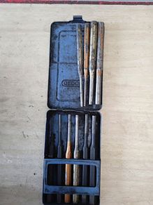Pin punch set