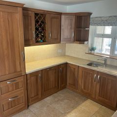 Kitchen Shaker Walnut