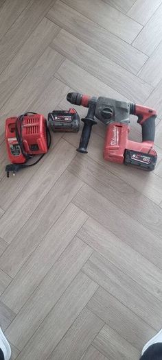 sds hammer drill  milwaukee