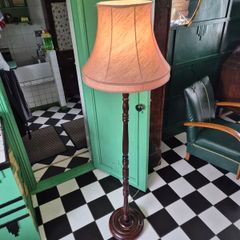 Floorlamp Retro Vintage 20th  Midcentury Floorlamp with pink silk shade