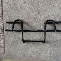 Pull up bar