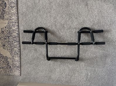 Pull up bar