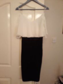 Dress Colour: Black and White  Size: 10UK/Final Price Drop NOW Only 10euro