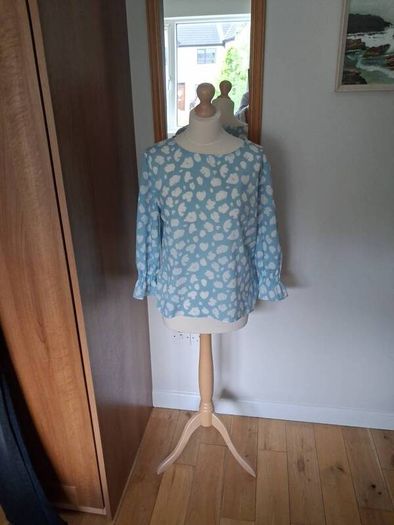 French Connection Top size M