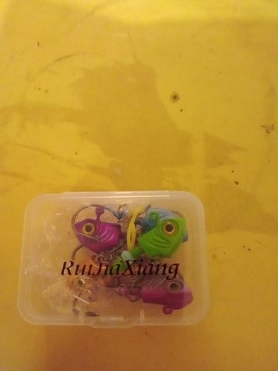5 fishing lures, 2 sets for 12,3 sets for 15