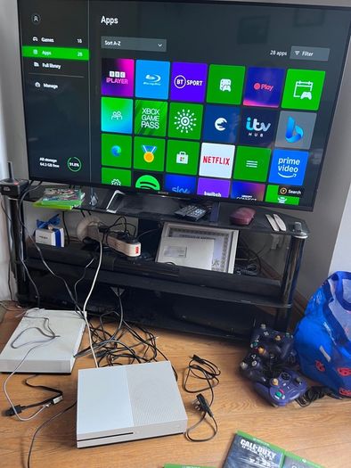 Xbox One S 1TB Console Bundle 2 Controllers 6 Games