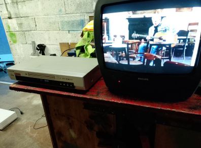 dvd player