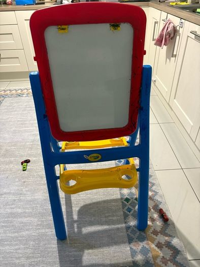 Toddler writing board