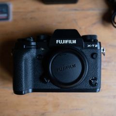 Fuji X-T2 plus accessories and SD cards