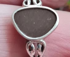 Vintage 925 sterling silver ring with a brown stone.