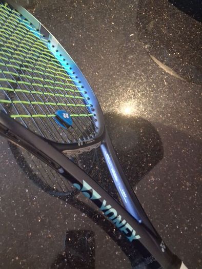 Yonex Ezone 98 305g tennis racket