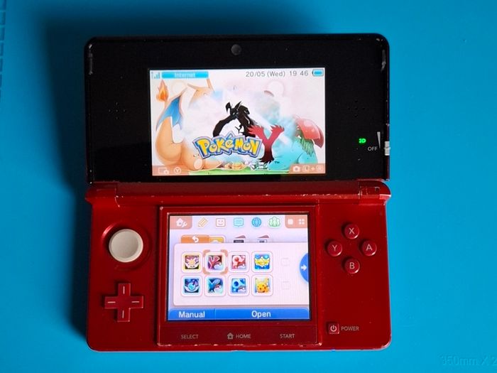 Nintendo 3DS Metallic Red