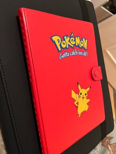 Vintage Pokemon Pikachu Red 4 Pocket Card Binder Portfolio 1999 WOTC Era