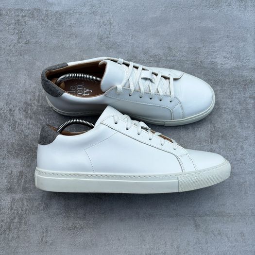 white eleventy trainers