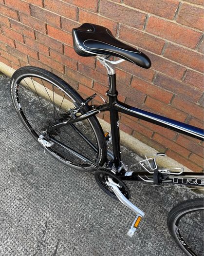 Trek FX 7.5 Hybrid Bike