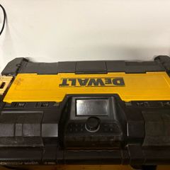 dewalt radio