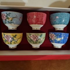 tea cups
