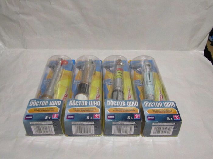 Doctor Who Lot Of Four Rare Sonic Screwdrivers 3rd 8th 9th And 11th Doctor Who Sonic Screwdriver Character Options Toys
