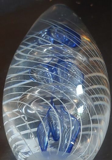 Fabulous Vintage Retro Large Art Glass Hand-Blown Teardrop Ovoid-Shaped  Paperweight with a Stunning Intricate Pattern in Blue, Clear and Opaque White Glass