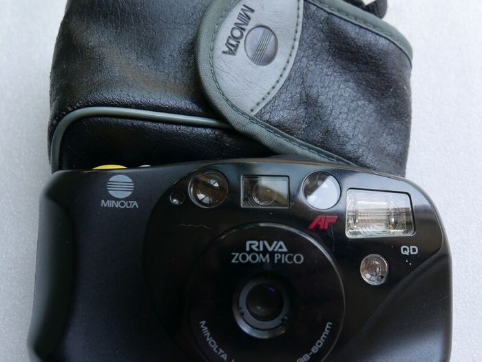 Minolta RIVA ZOOM PICO AF 35mm Film Camera with Minolta 38-60mm Lens Tested