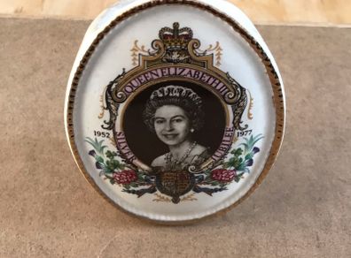 Vintage Szeiler Queens Silver Jubilee Posy Vase