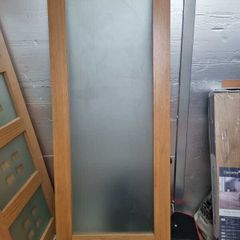 Frosted single pane oak door