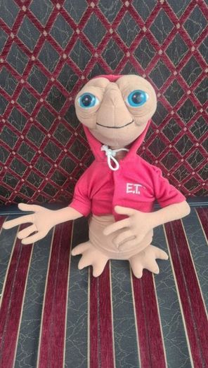 E.t