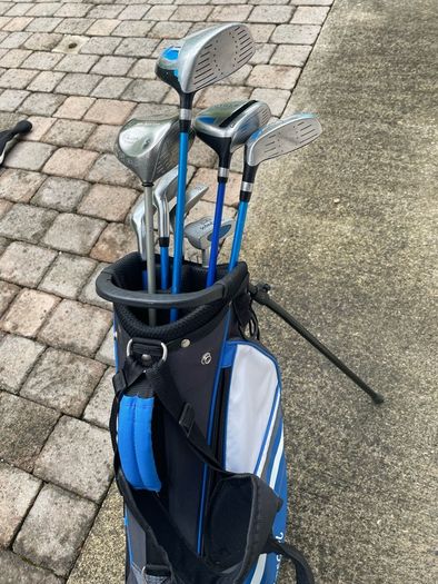 Junior MacGregor Golf Clubs and Bag