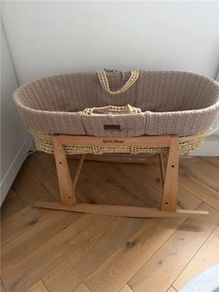 Little Green Sheep Organic Knitted Moses Basket & Mattress - Truffle