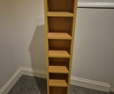 Adjustable shelf