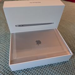 MacBook Air 13.3 perfect condition