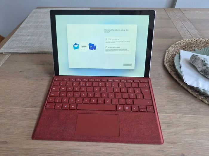 Microsoft Surface Pro 5 - Top Spec! (i7 / 16GB / 512GB)