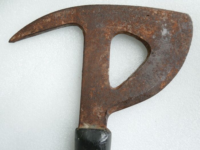 British WW2 Glider Escape Axe