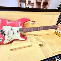 Fender Custom Shop '64 Stratocaster Journeyman, aged Fiesta red