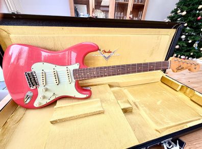 Fender Custom Shop '64 Stratocaster Journeyman, aged Fiesta red