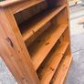 Early 20th Century, Mid 20th Century, Vintage. Solid pine bookcase, sometimes referred to as a farmhouse style dresser top, featuring an antique wax finish. H. 124 , L. 96 , D. 31.5 CM. Image 10