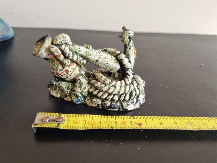 Fish Tank ornament anchor