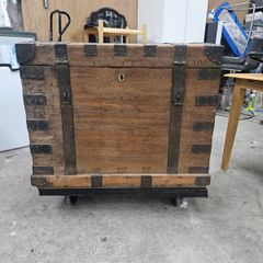 Steam train chest