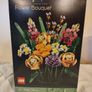 Lego Botanical 10280 Flower Bouquet Image 2