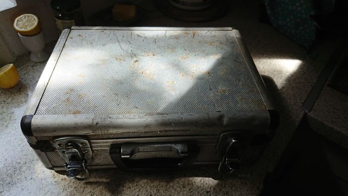 Aluminum hard case