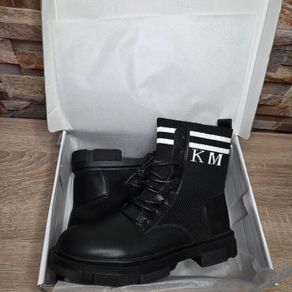 Brand New Ladies Black Ankle Boots With Letter Print, size 39