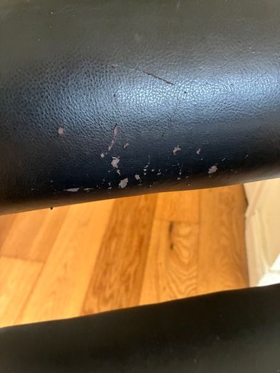 Dining table and 4 chairs