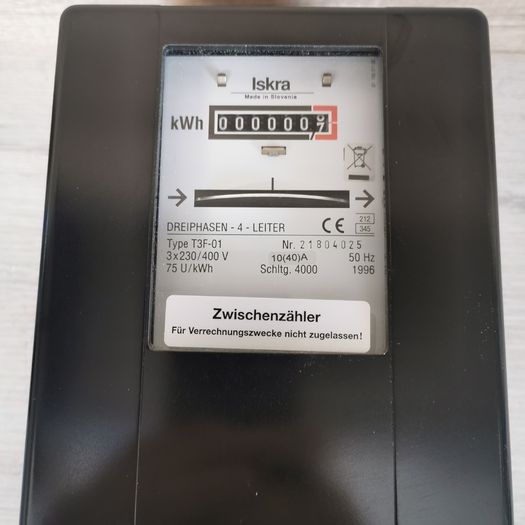 UNITEC Three Phase intermediate meter 230/380 V, 10/40 A, for self-consumption