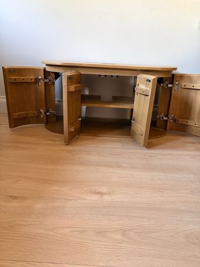 Wall hung sink vanity